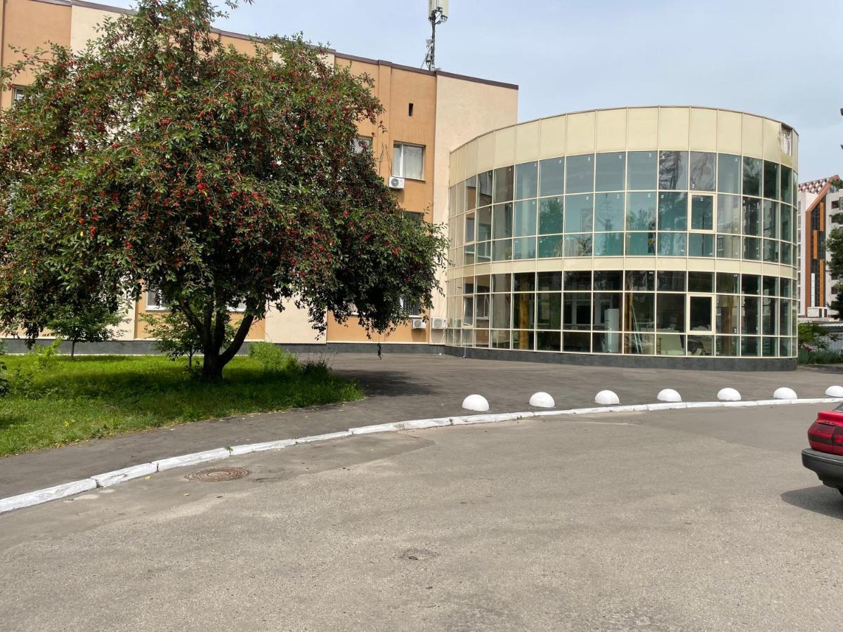 Dinamo Hotel Charkiv Exteriör bild